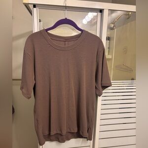 Woolx Delia short sleeve top size medium in toasted almond